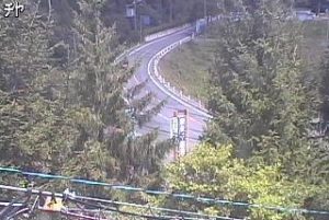 岡山県新見市 国道180号 新見千屋温泉いぶきの里入口のライブカメラ