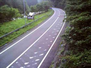岐阜県下呂市 国道257号 かおれトンネル 東のライブカメラ