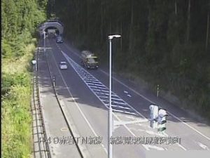 新潟県阿賀町 国道49号 阿賀町赤岩トンネルのライブカメラ