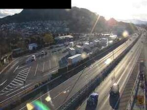 滋賀県湖南市 名神高速道路 菩提寺パーキングエリア下りのライブカメラ