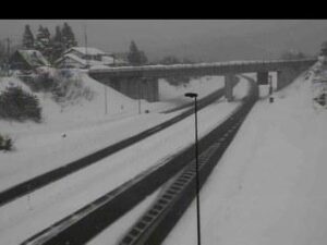 富山県南砺市 東海北陸自動車道 城端サービスエリアのライブカメラ