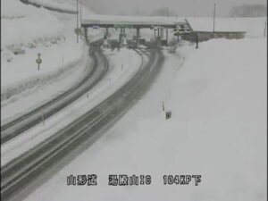 山形県鶴岡市 山形自動車道 湯殿山インターチェンジのライブカメラ