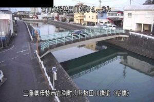 三重県伊勢市 勢田川 JR勢田川橋梁(桜橋)のライブカメラ