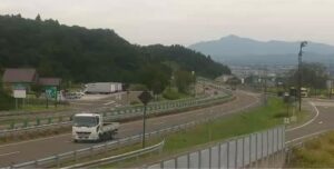 新潟県妙高市 上信越自動車道 新井パーキングエリアのライブカメラ