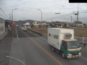 滋賀県近江八幡市 滋賀県道26号 金田跨線橋(南側)のライブカメラ