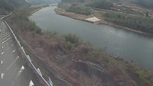 広島県三次市 江の川 右岸 下乙原136.4kのライブカメラ